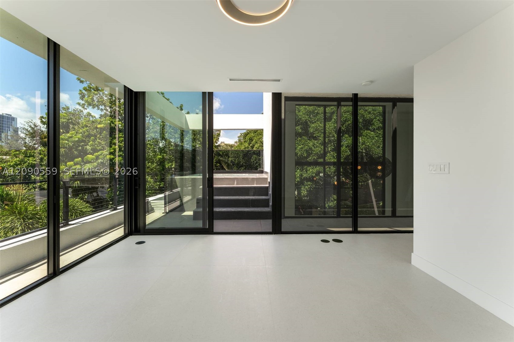3310 Elizabeth St Coconut Grove, FL 33133