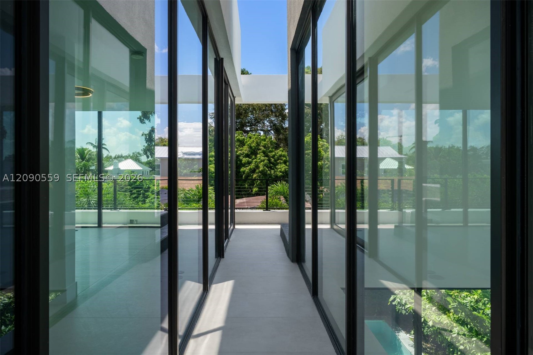 3310 Elizabeth St Coconut Grove, FL 33133