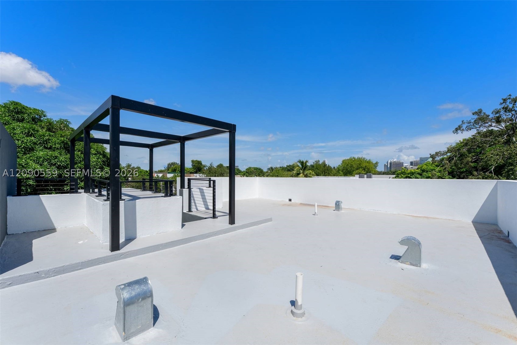 3310 Elizabeth St Coconut Grove, FL 33133