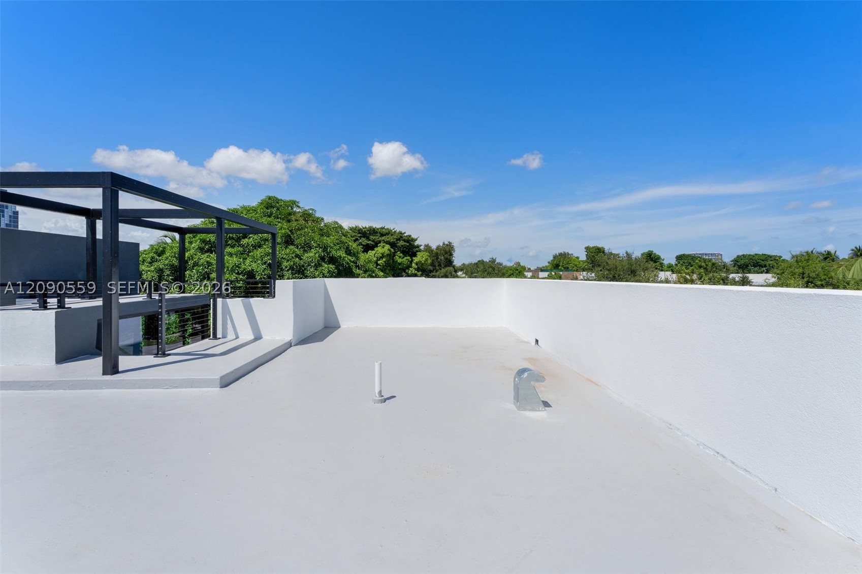 3310 Elizabeth St Coconut Grove, FL 33133