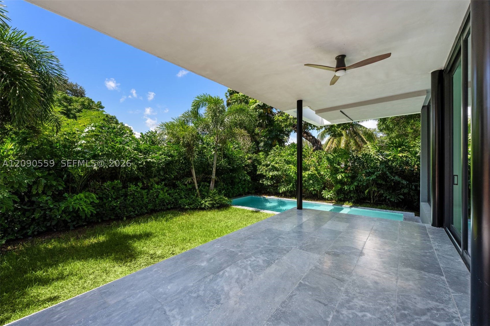 3310 Elizabeth St Coconut Grove, FL 33133