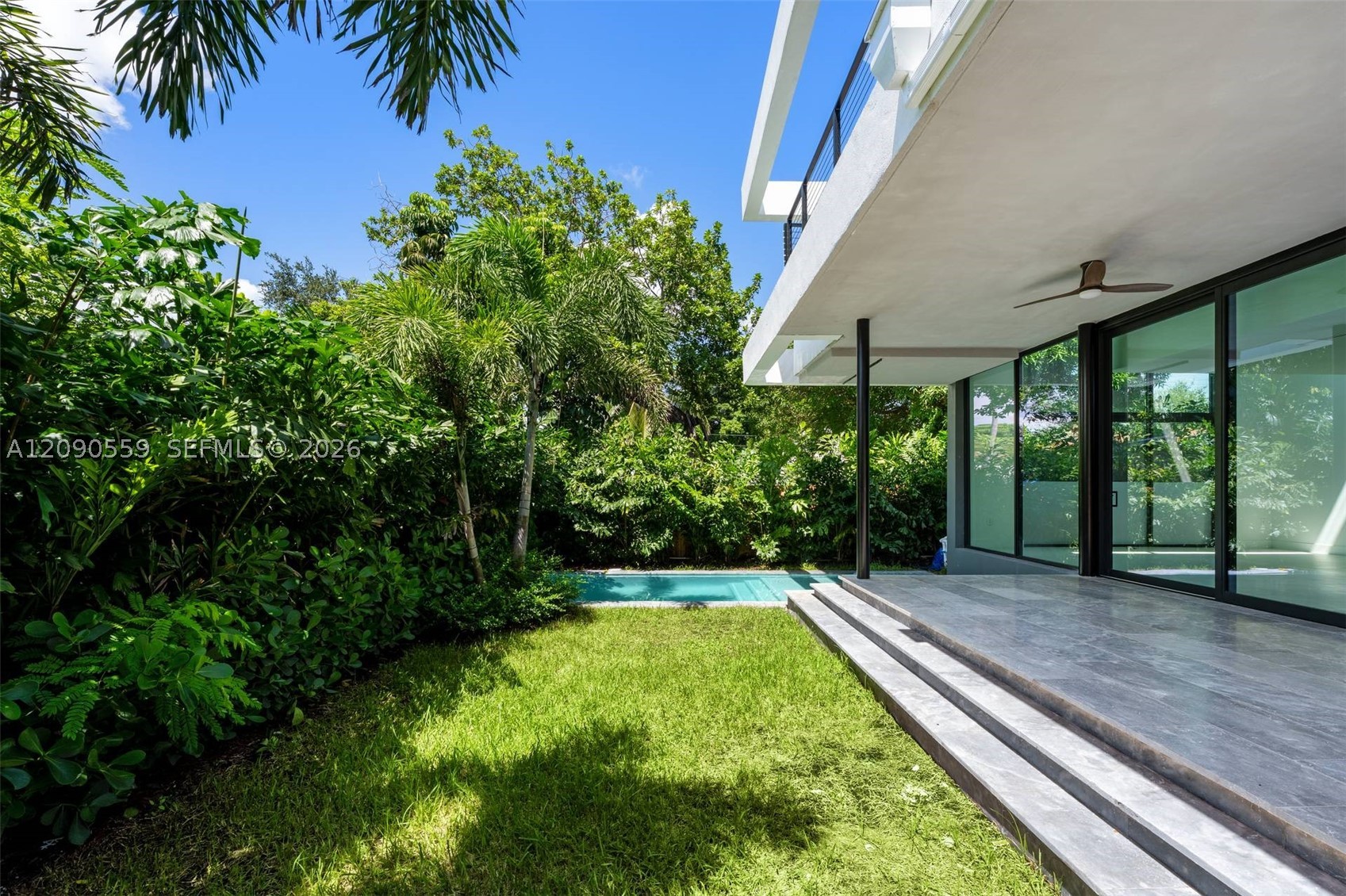 3310 Elizabeth St Coconut Grove, FL 33133