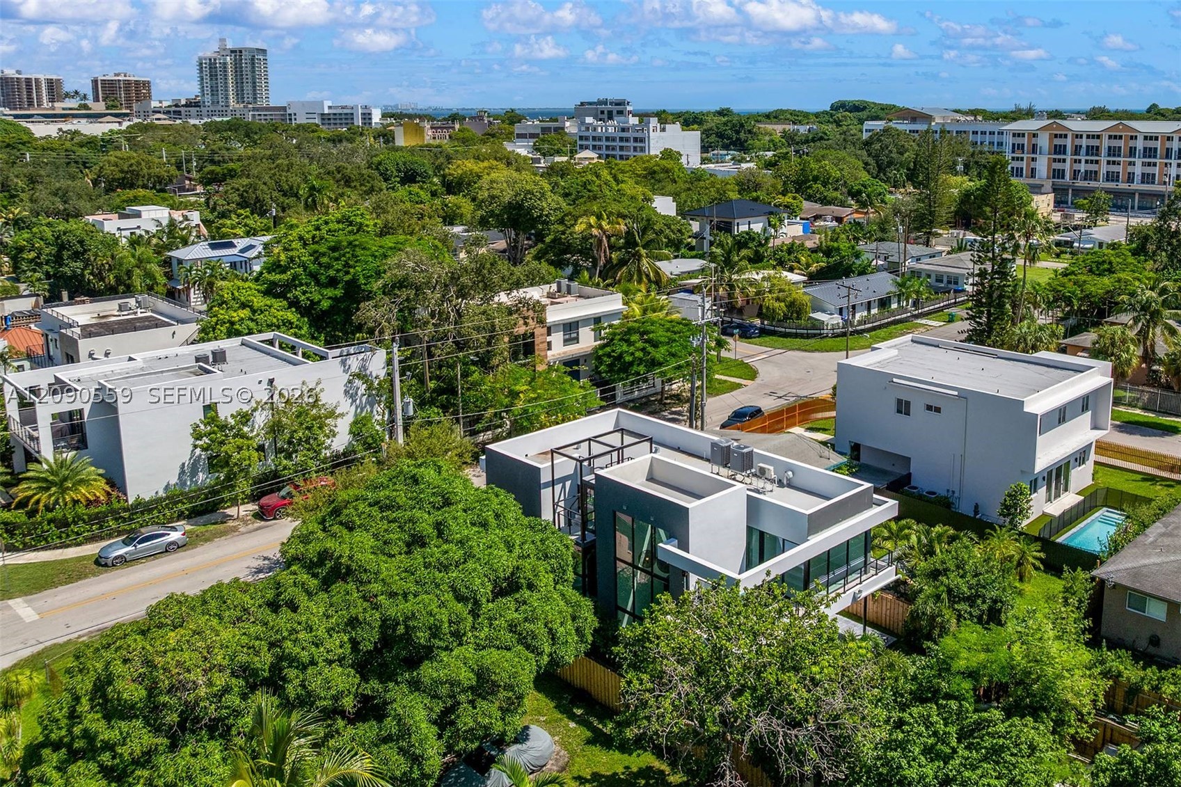 3310 Elizabeth St Coconut Grove, FL 33133