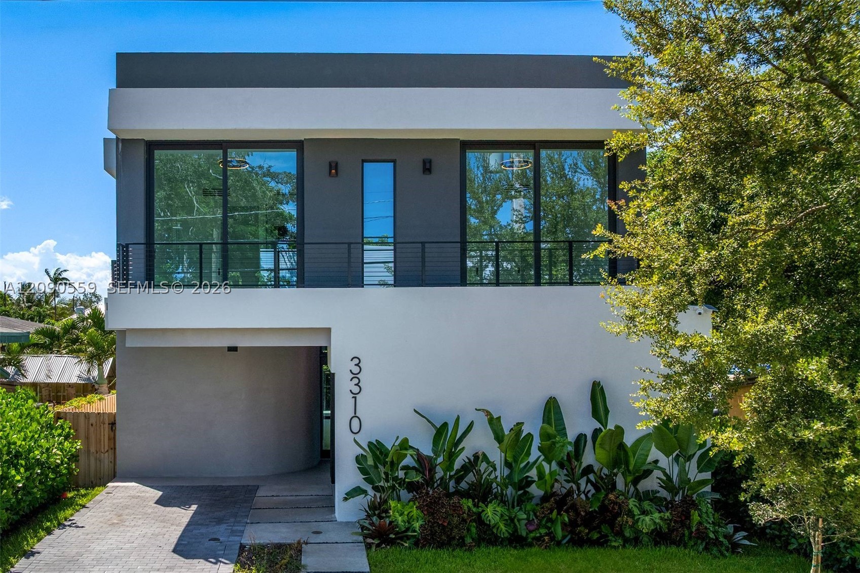 3310 Elizabeth St Coconut Grove, FL 33133