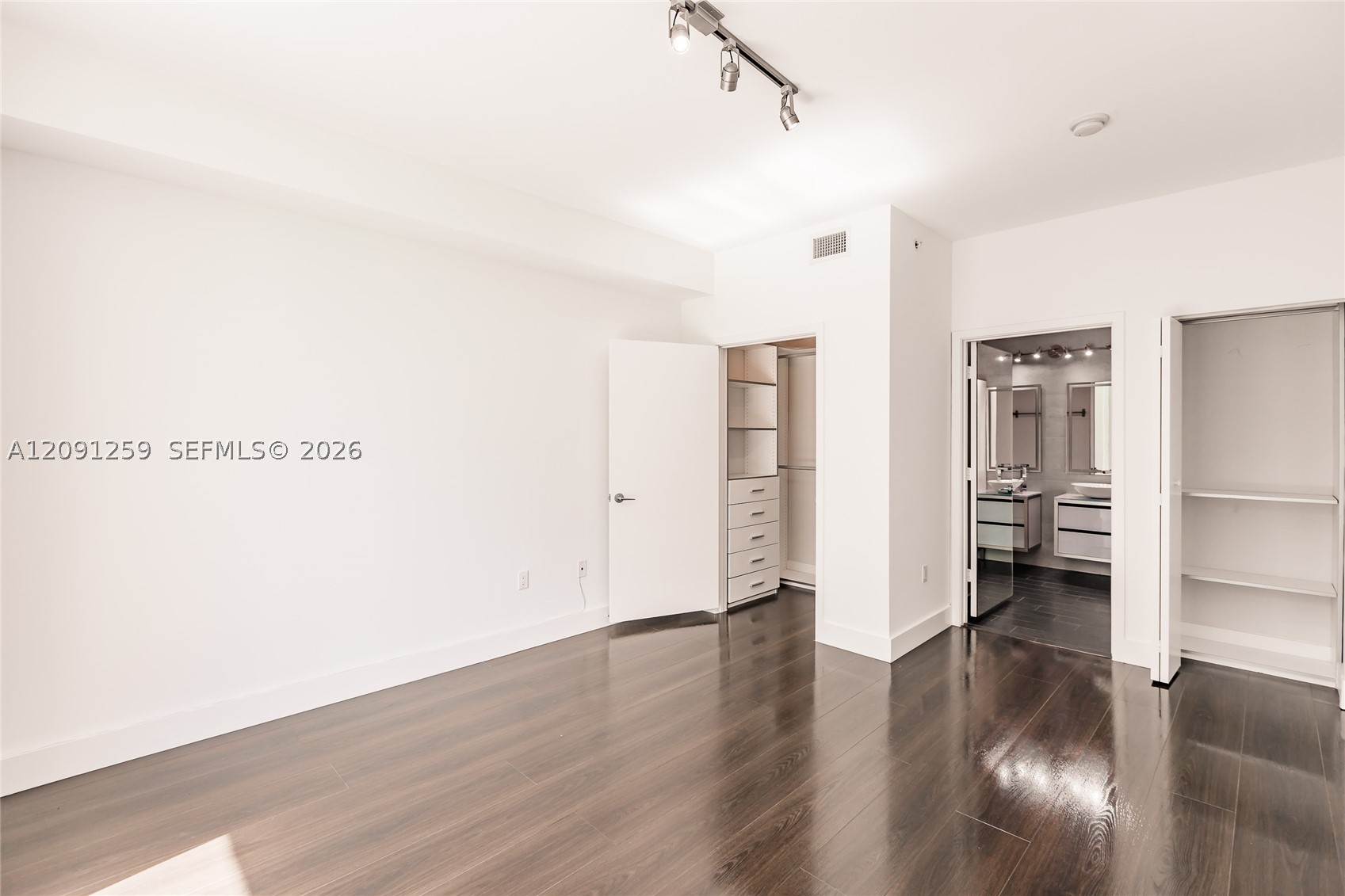 image Axis on Brickell North9