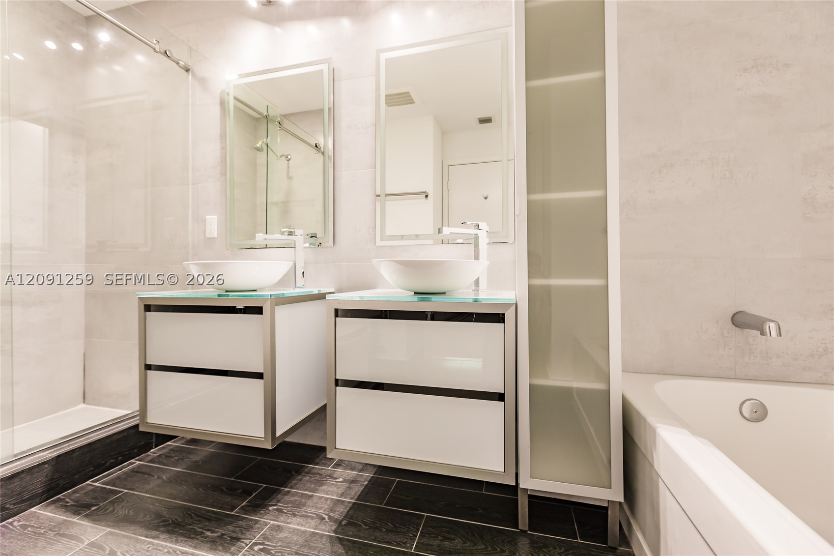 image Axis on Brickell North10