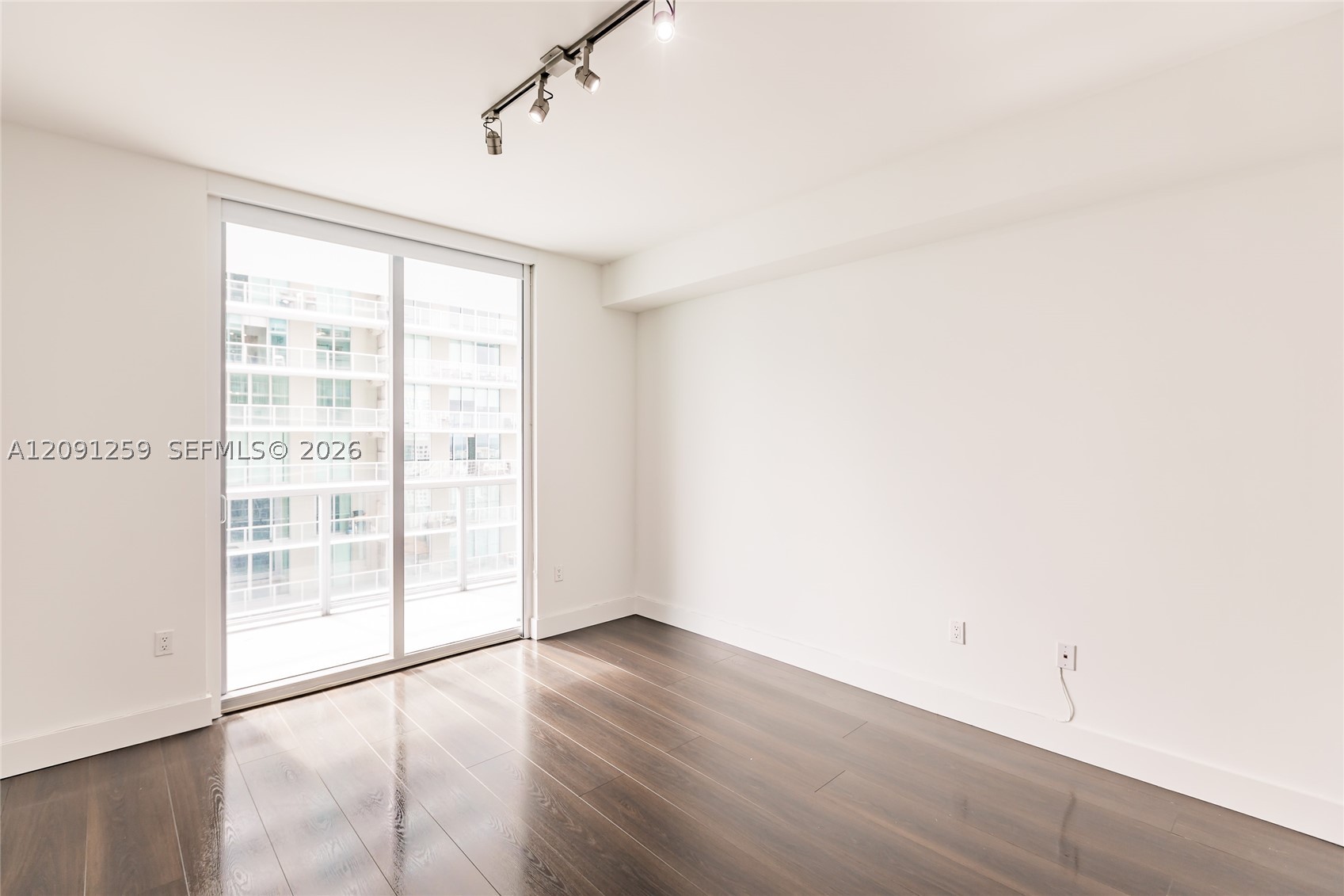 image Axis on Brickell North7