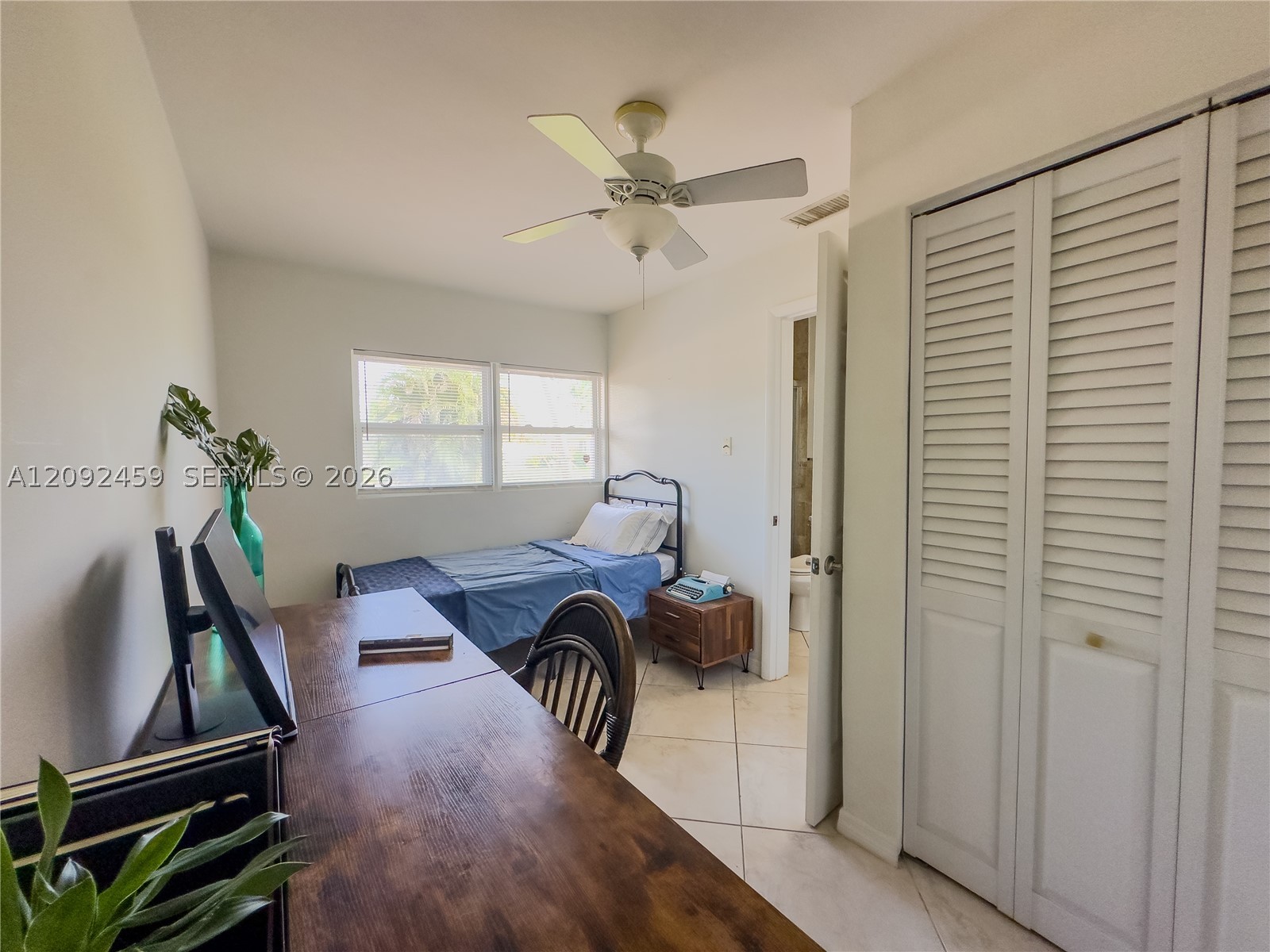 1830 NW 32nd Ct Oakland Park, FL 33309