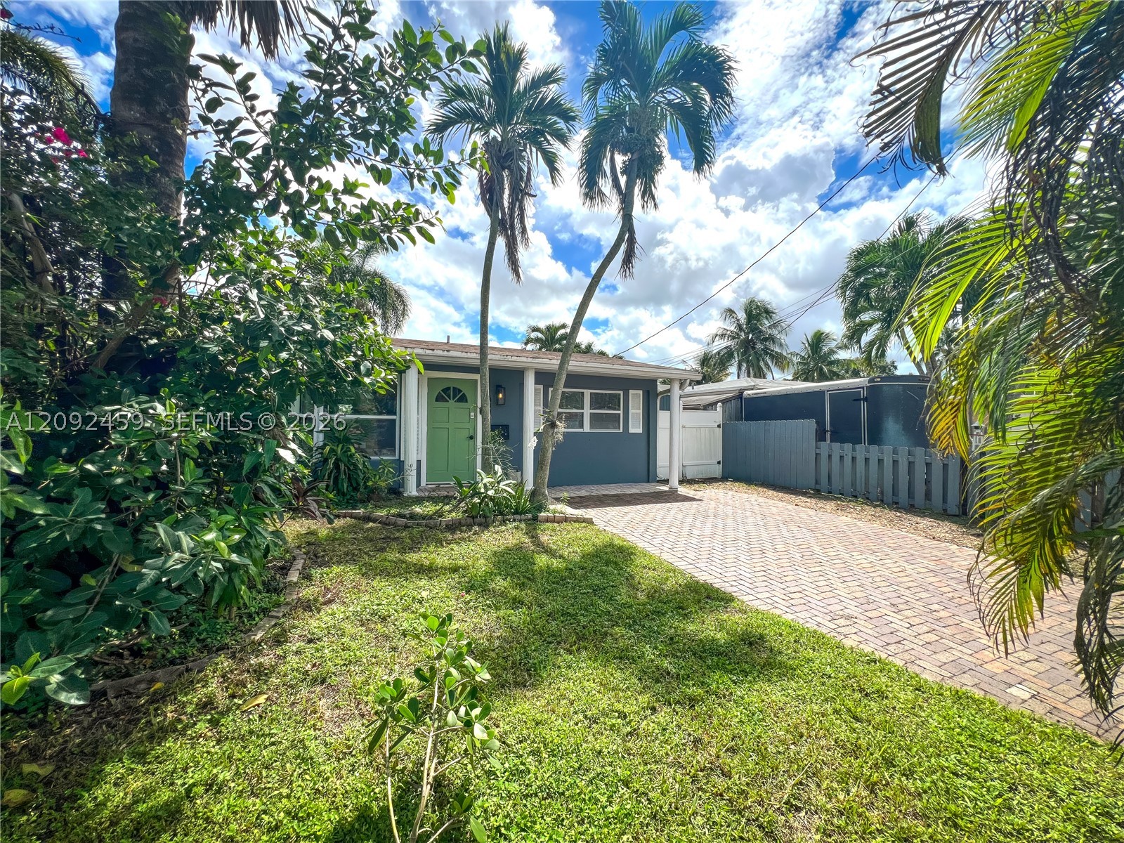 1830 NW 32nd Ct Oakland Park, FL 33309