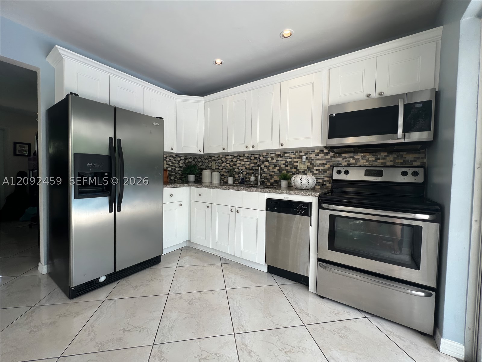 1830 NW 32nd Ct Oakland Park, FL 33309