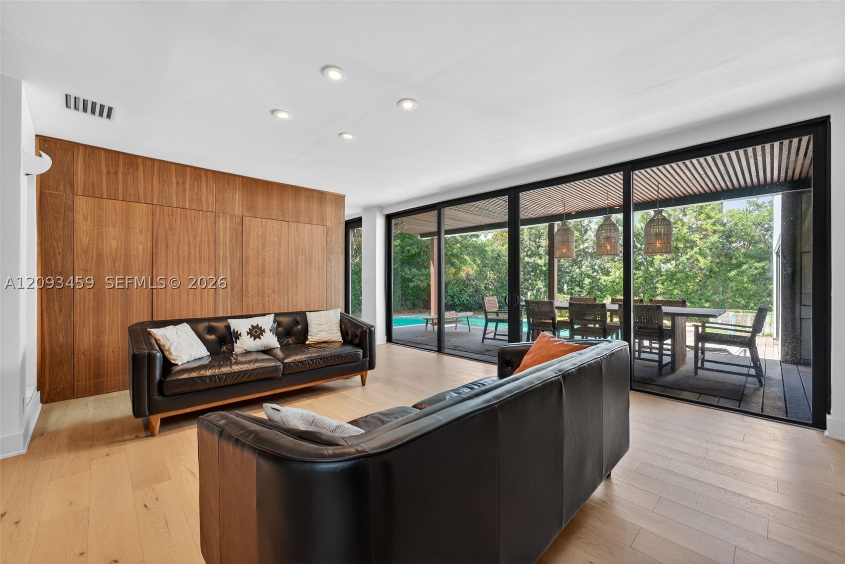 4353 Alton Rd Miami Beach, FL 33140