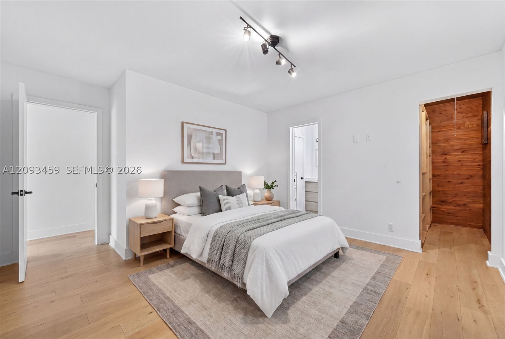 4353 Alton Rd Miami Beach, FL 33140
