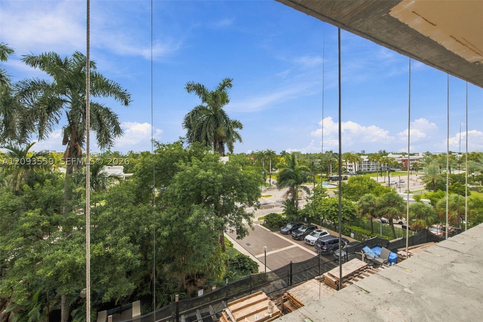 10185 Collins Ave #506