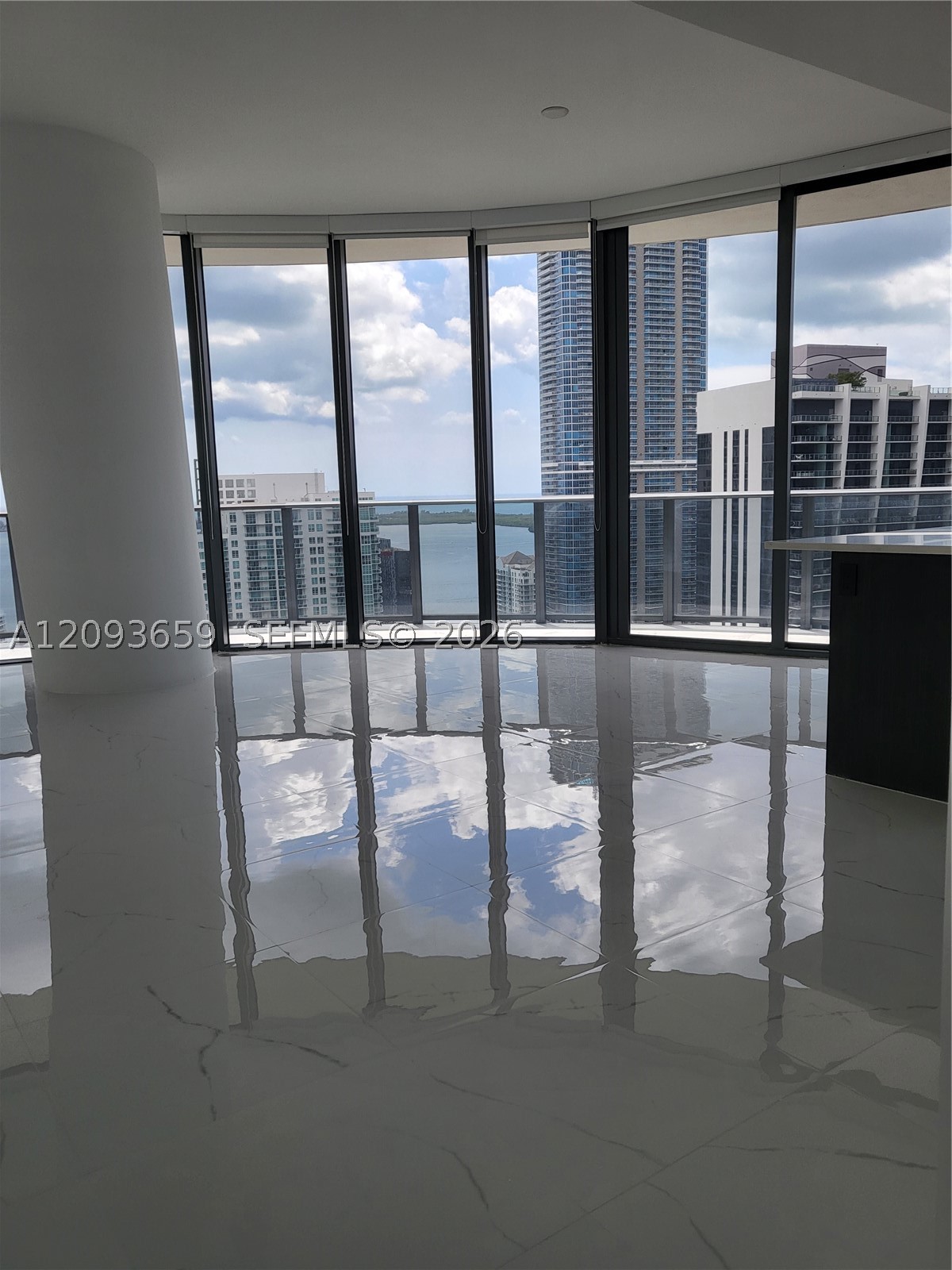 45 SW 9th St #4303