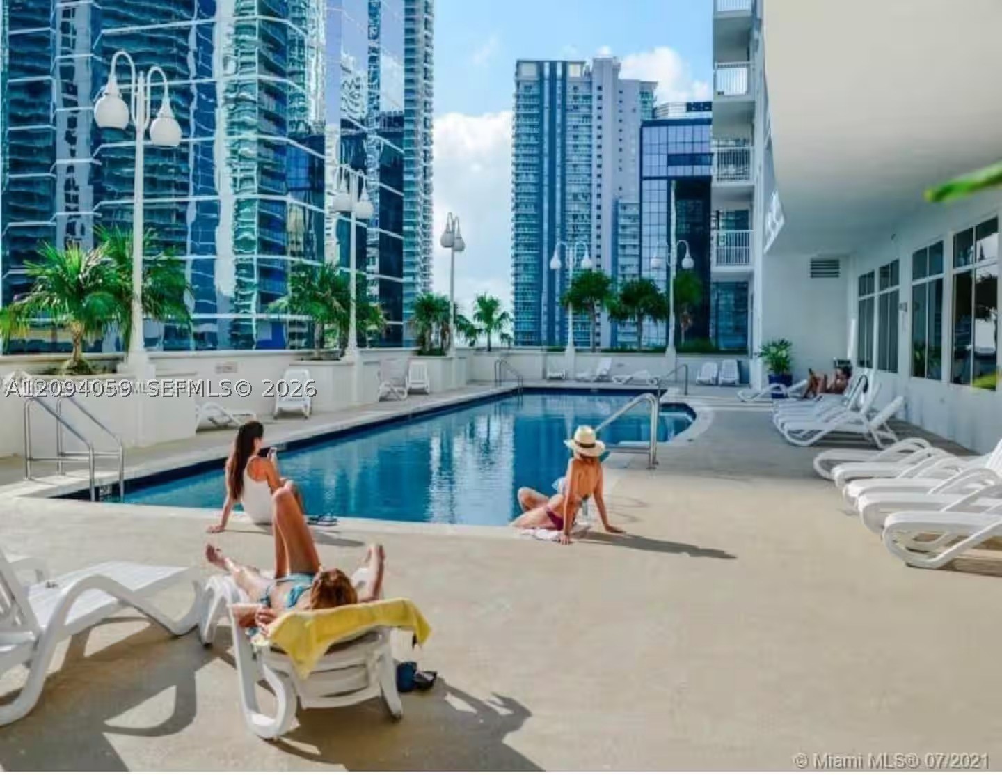 1200 Brickell Bay Dr #3924