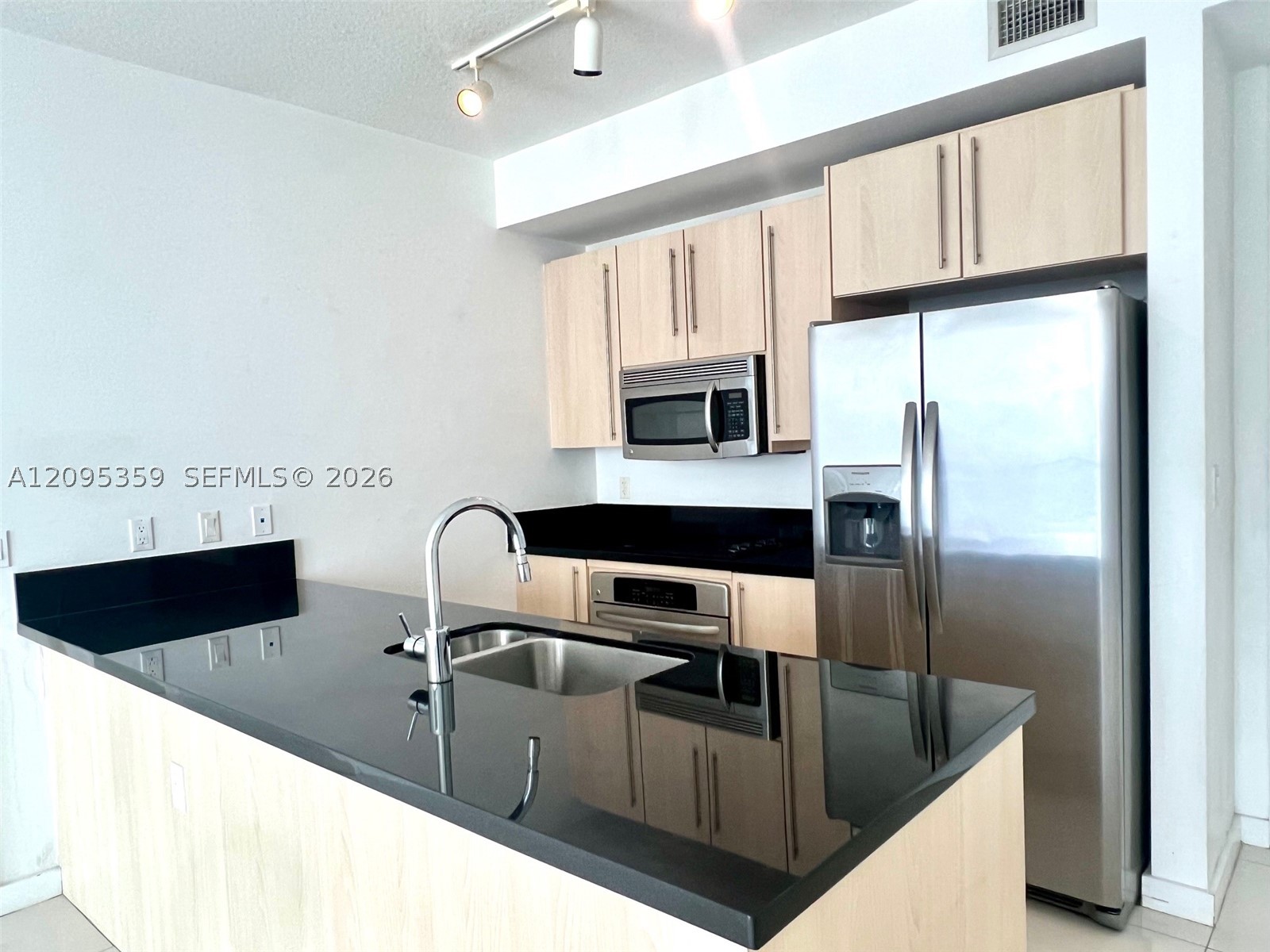 image Axis on Brickell North3