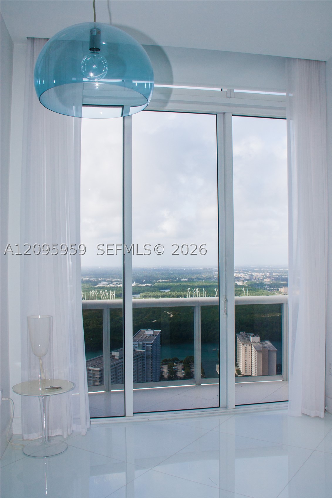 15811 Collins Ave #4306