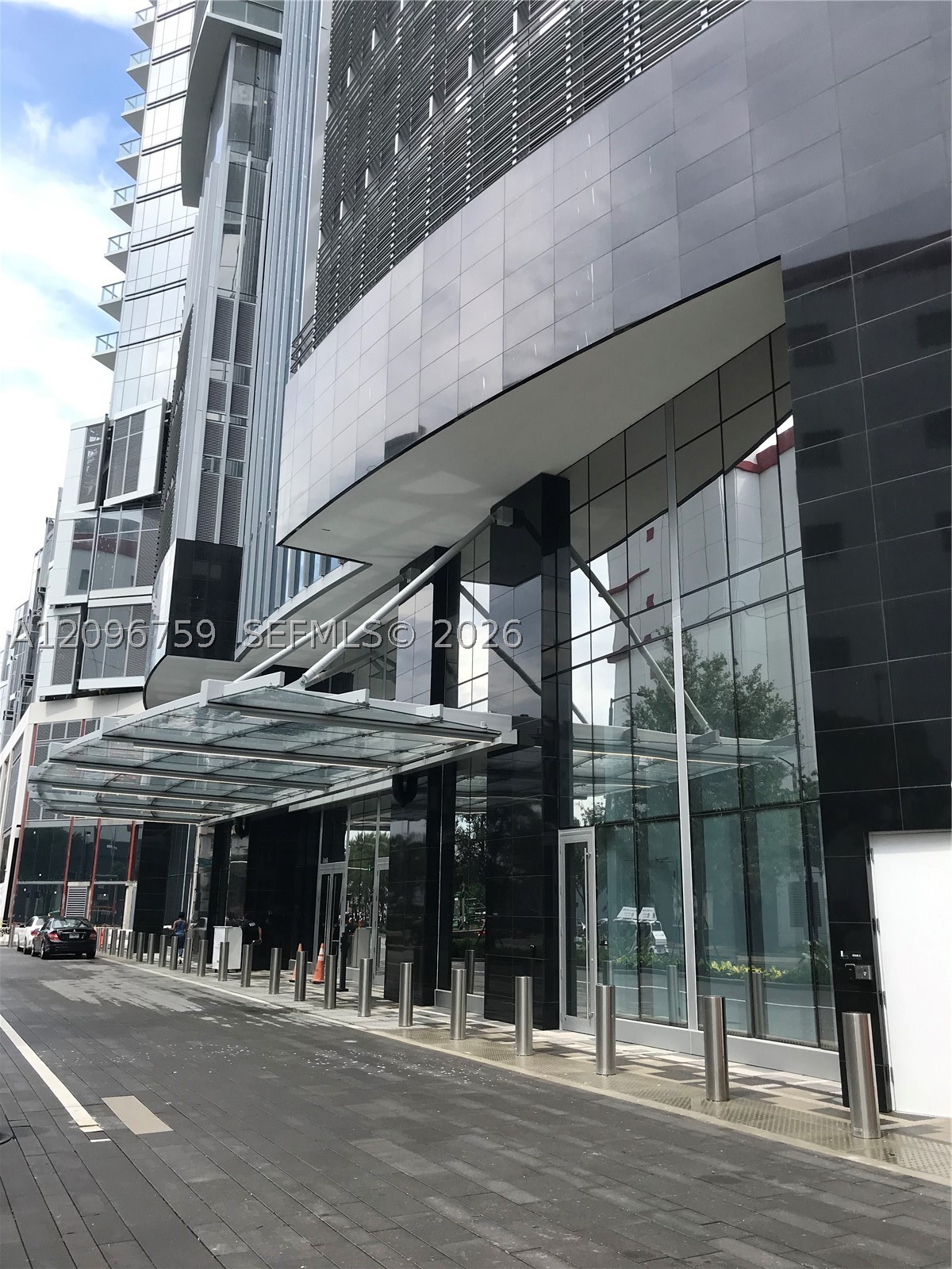851 NE 1st Ave #2104