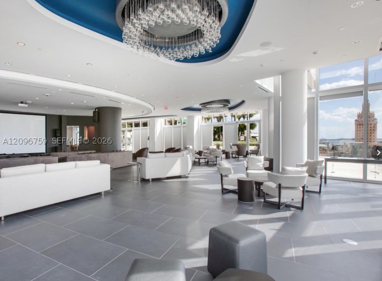 image Paramount Miami Worldcenter24
