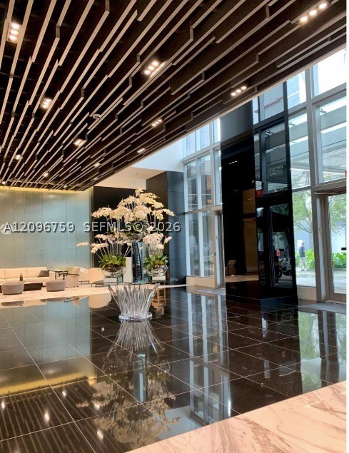 image Paramount Miami Worldcenter3
