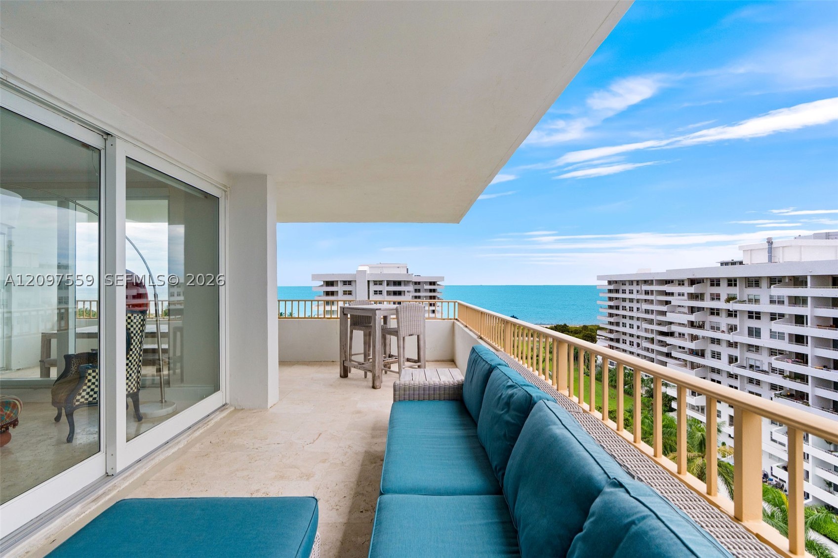 image Commodore Club West4