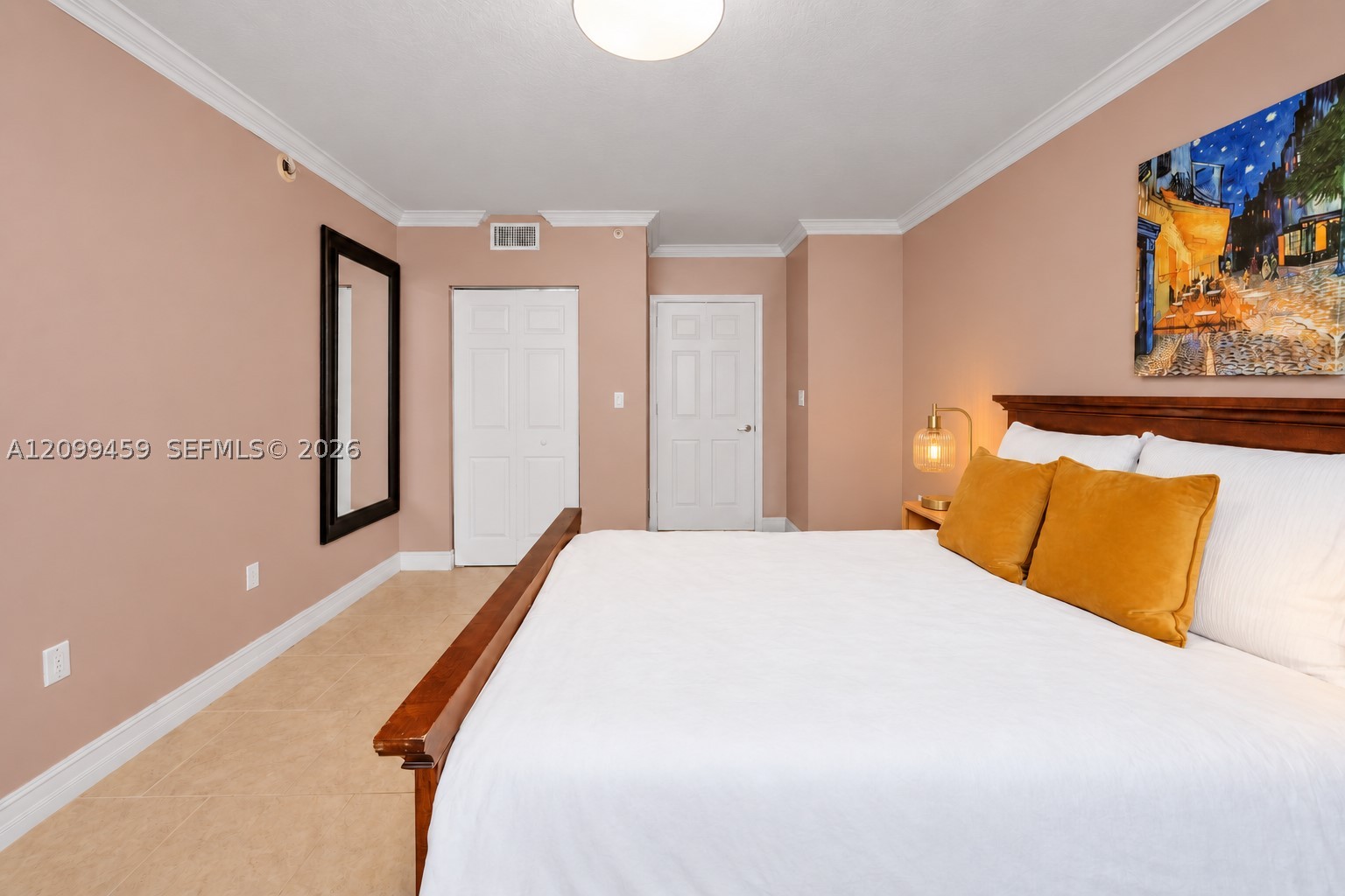 image 2080 Ocean Drive18