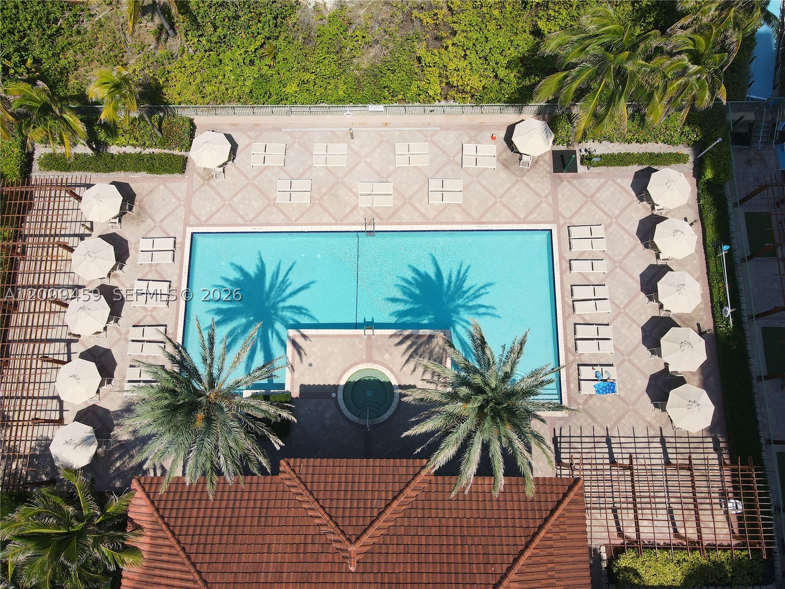 image 2080 Ocean Drive25