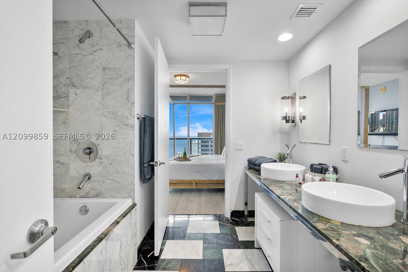 image Icon Brickell III (W Miami)22