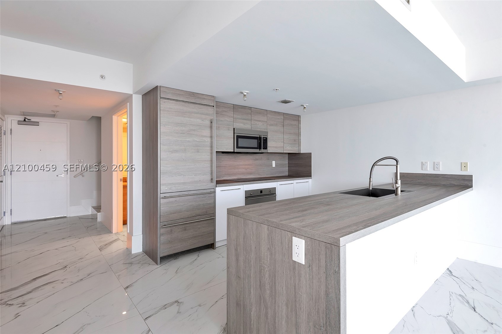 image 400 Sunny Isles11