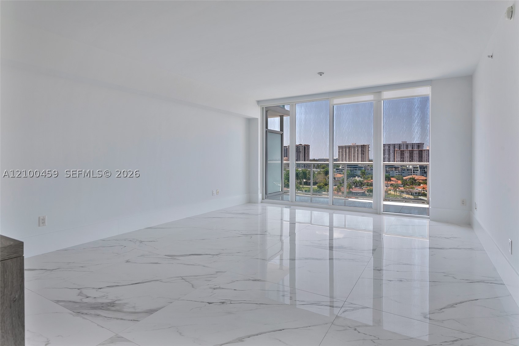 image 400 Sunny Isles23