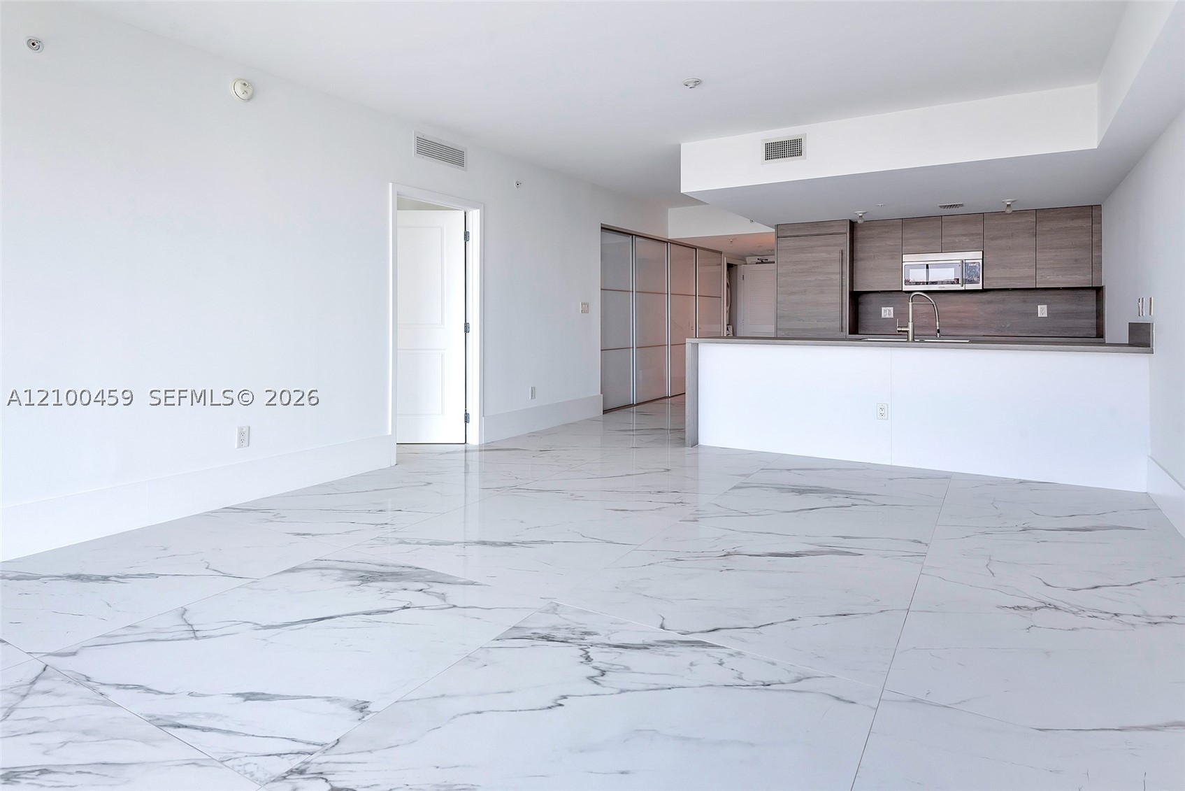 image 400 Sunny Isles35