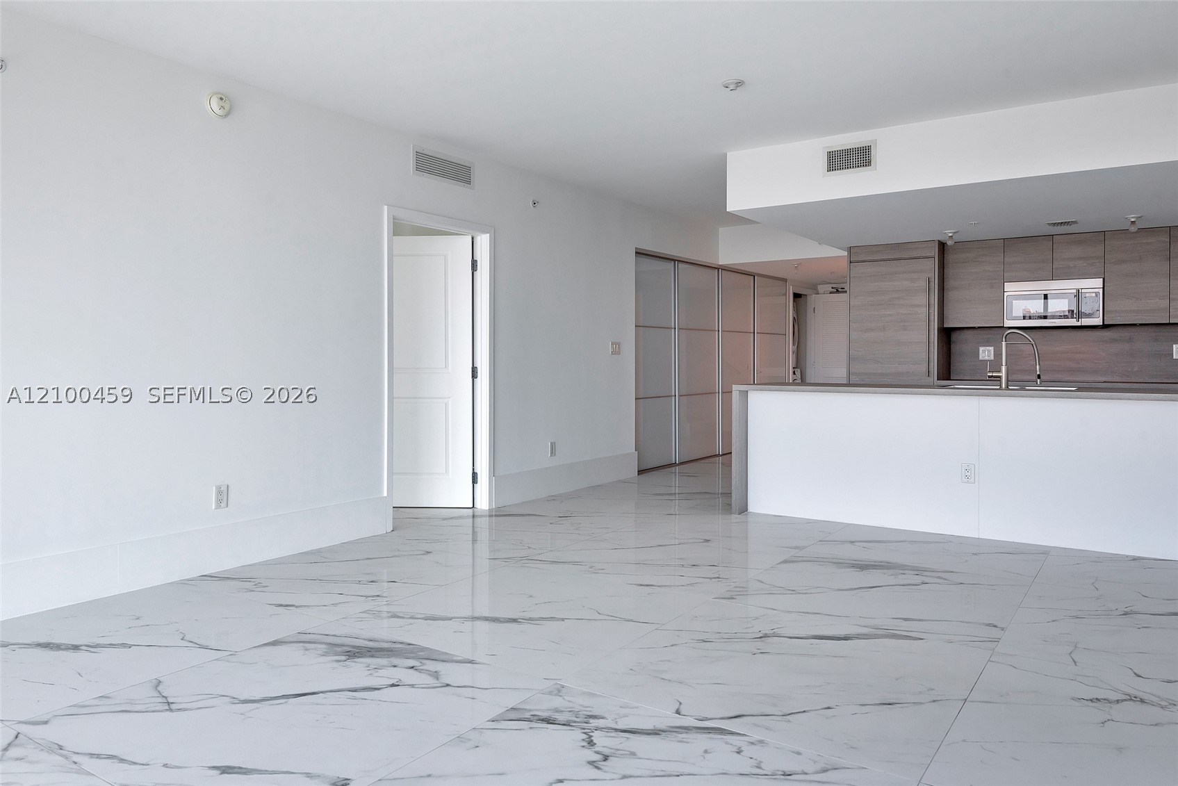 image 400 Sunny Isles37