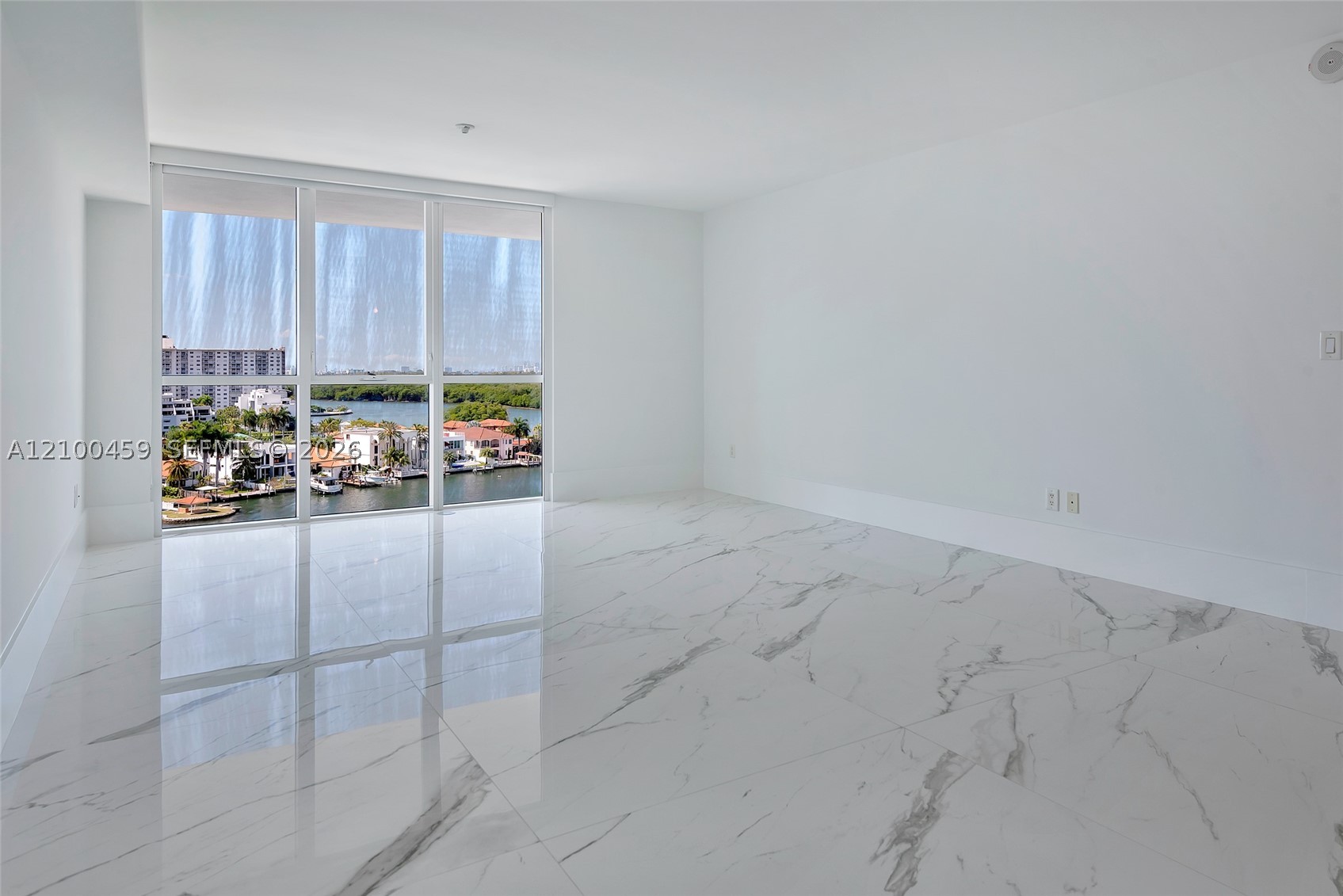 image 400 Sunny Isles47