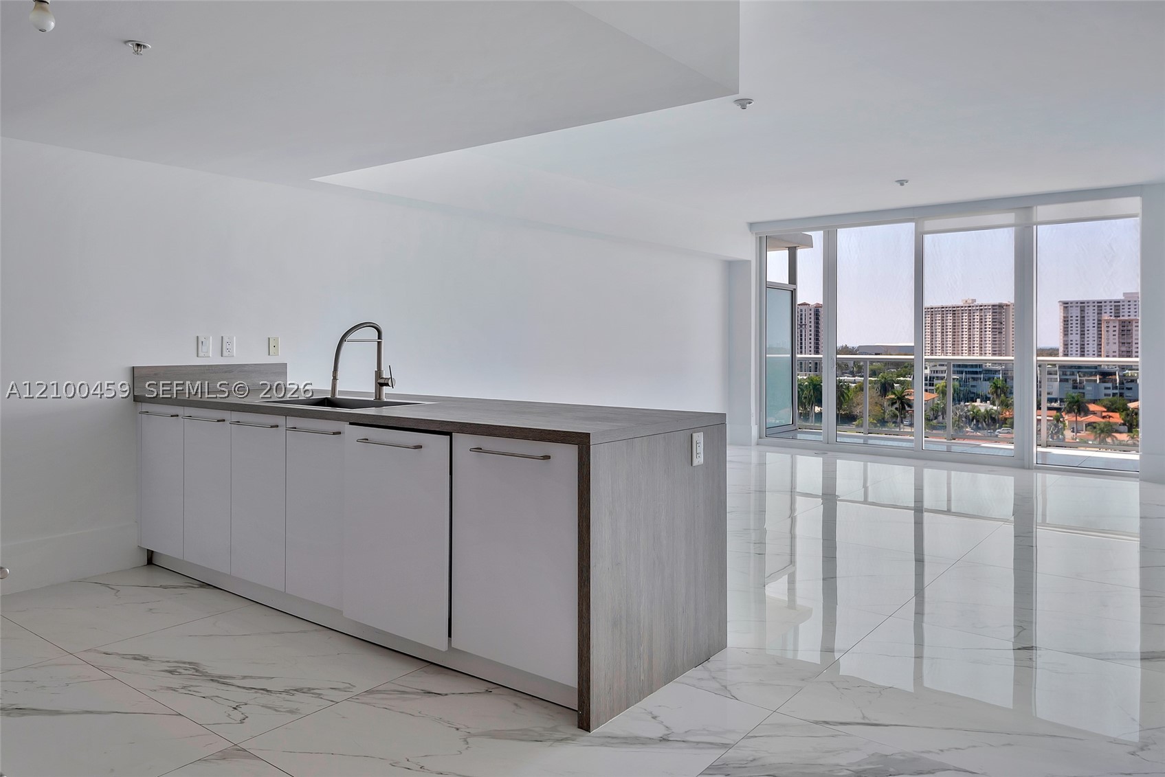 image 400 Sunny Isles8