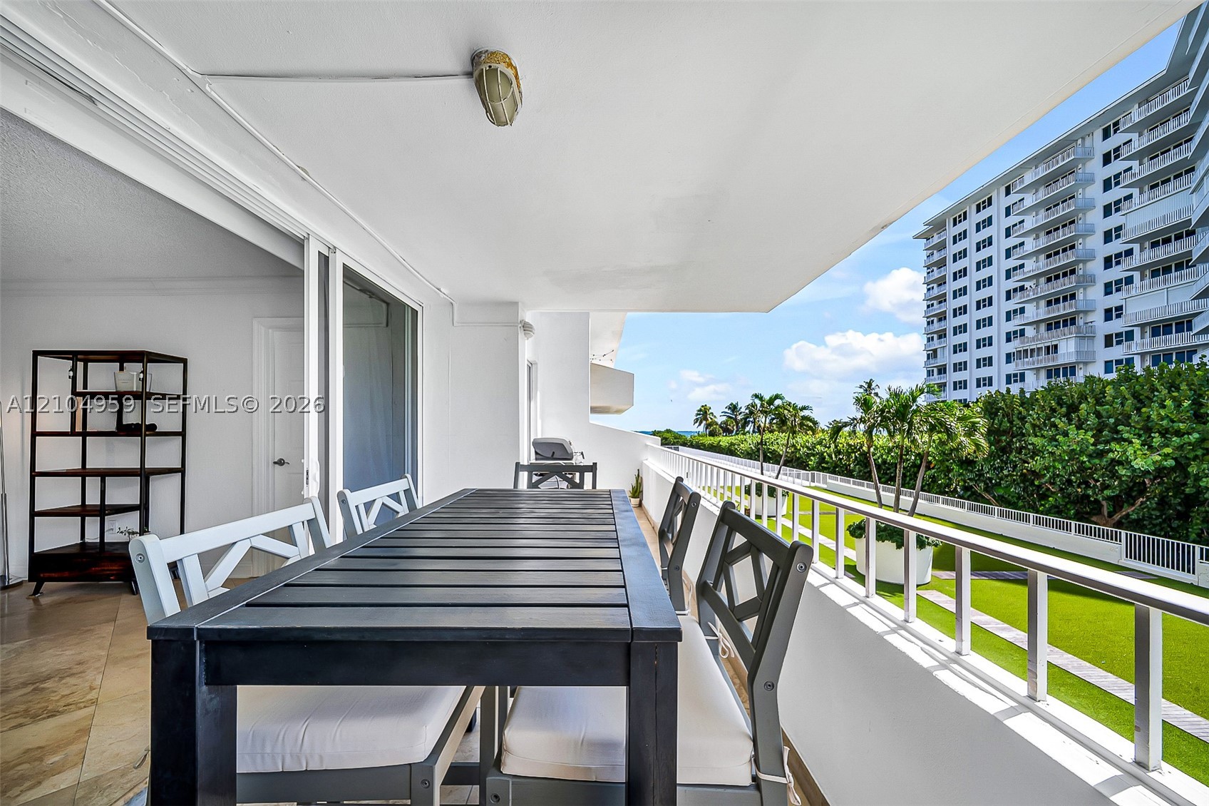 image Commodore Club South9