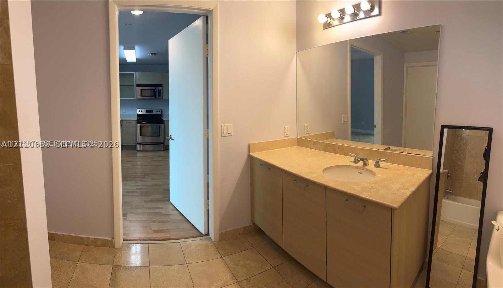 350 NE 24th St #404 Miami, FL 33137