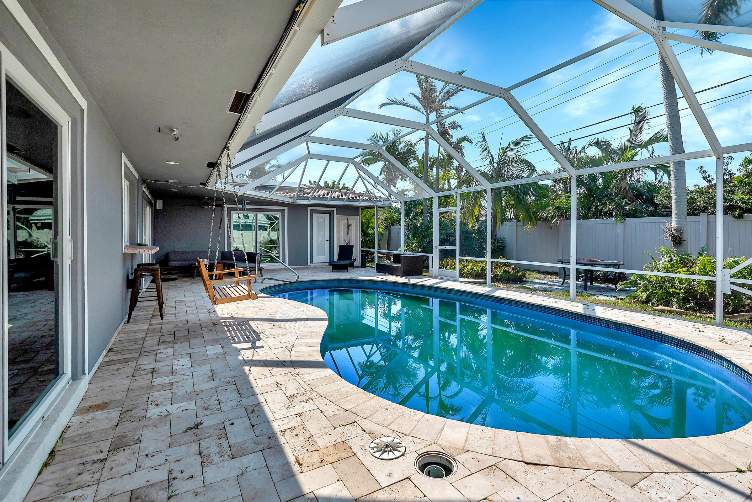 2116 NE 68th Fort Lauderdale, FL 33308