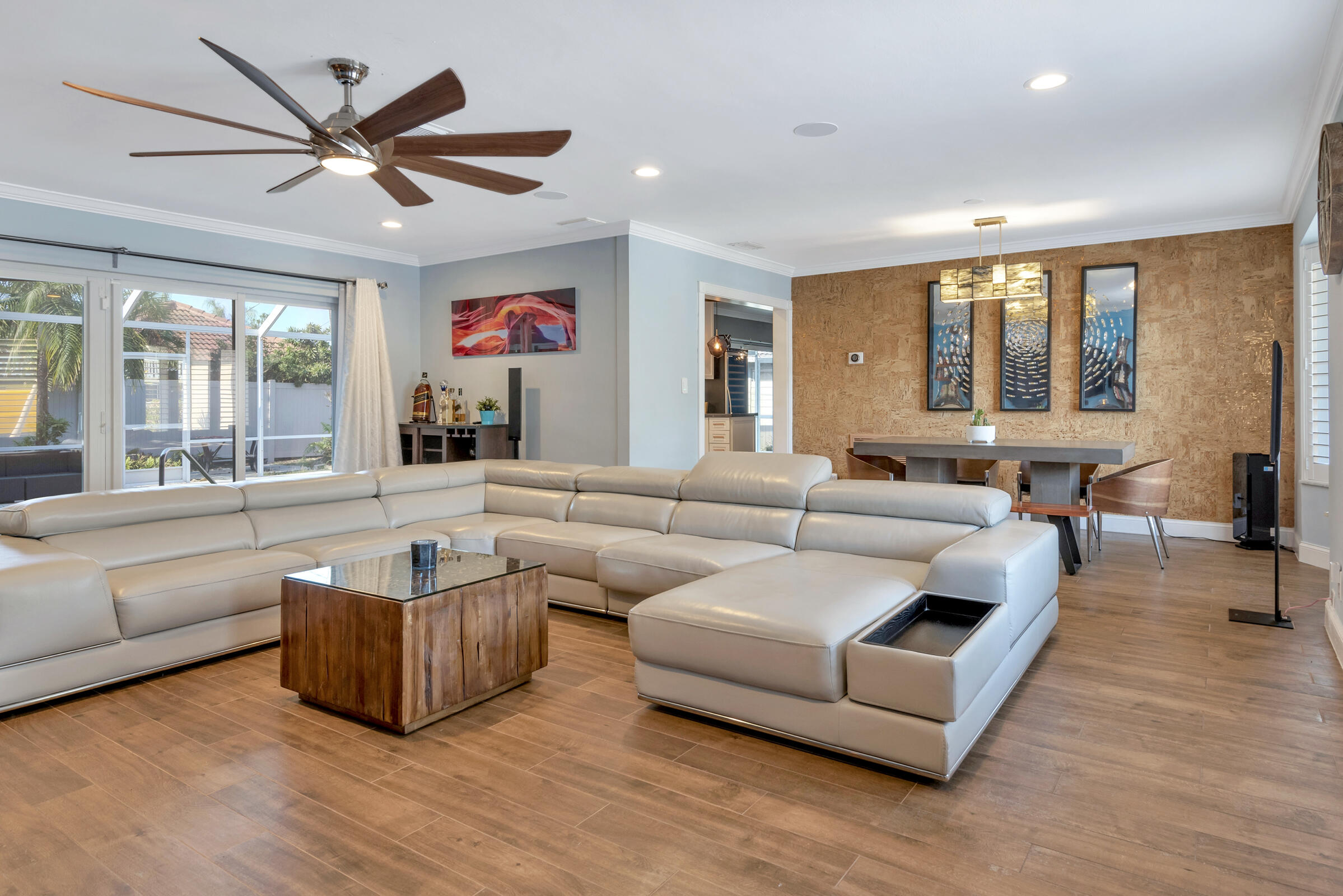 2116 NE 68th Fort Lauderdale, FL 33308