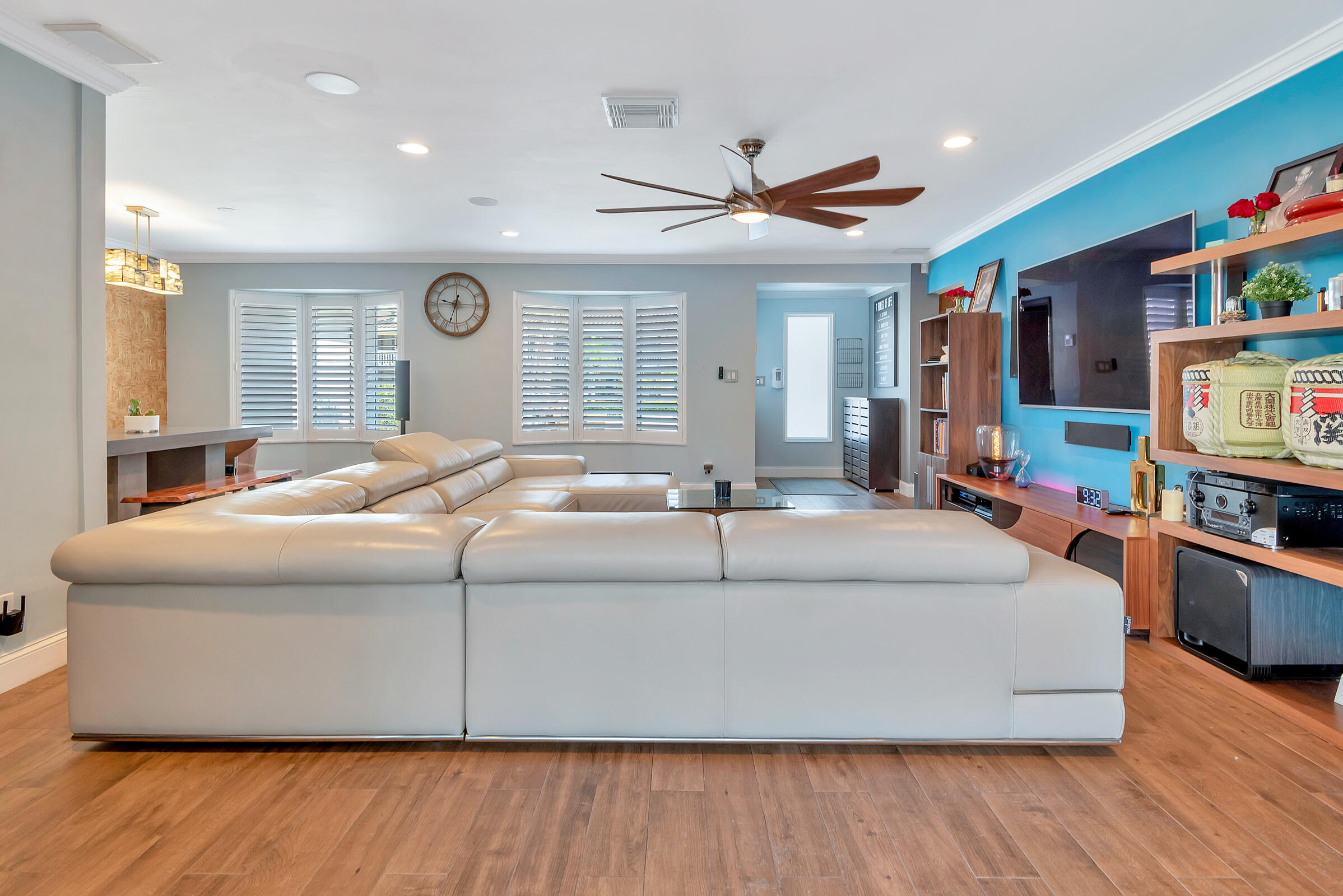 2116 NE 68th Fort Lauderdale, FL 33308