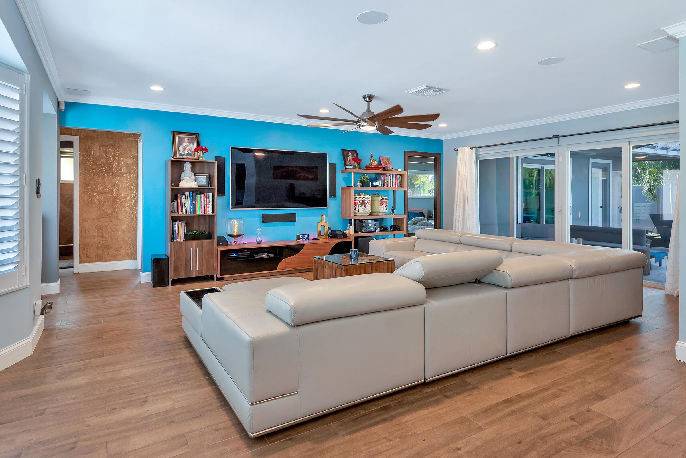 2116 NE 68th Fort Lauderdale, FL 33308