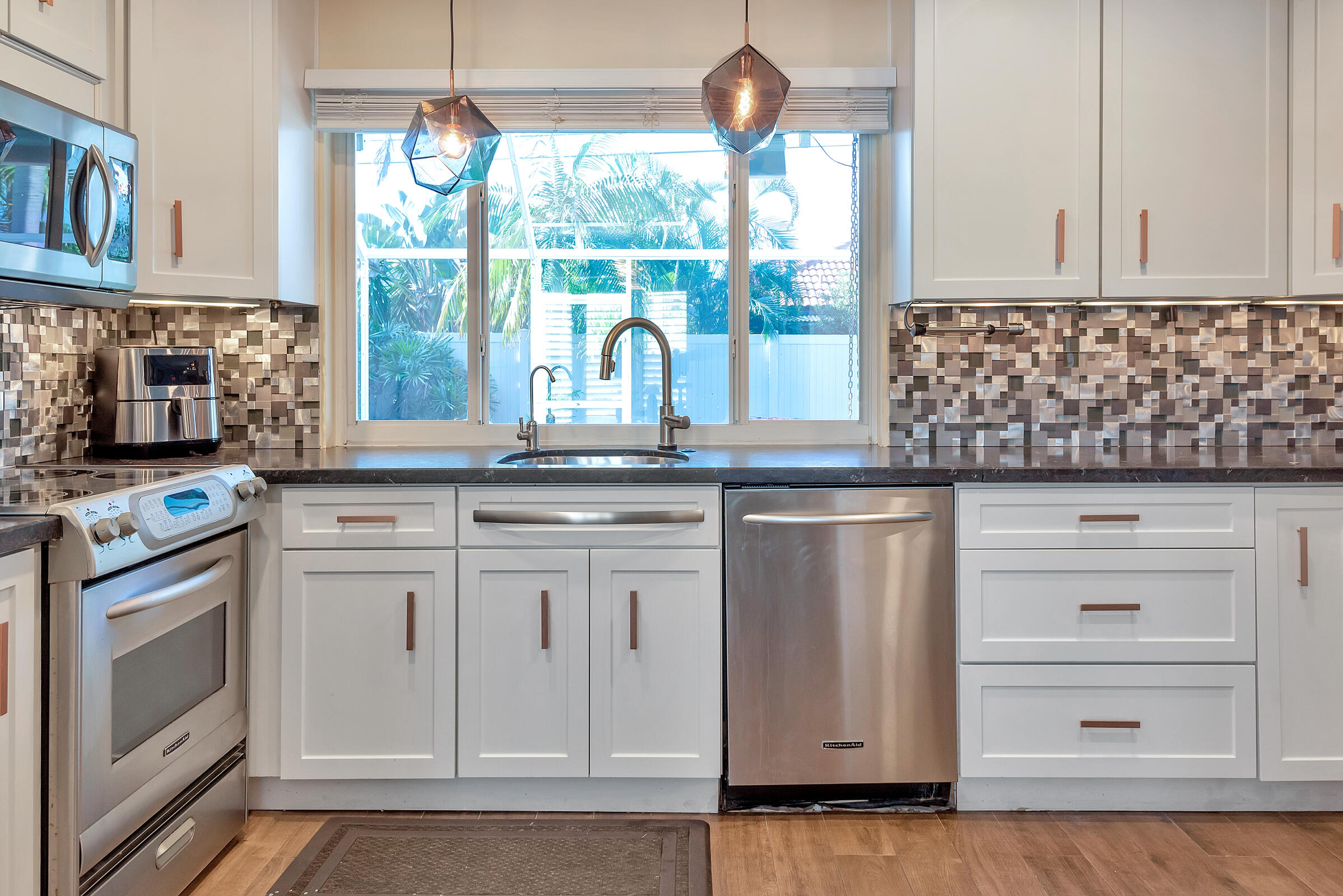 2116 NE 68th Fort Lauderdale, FL 33308