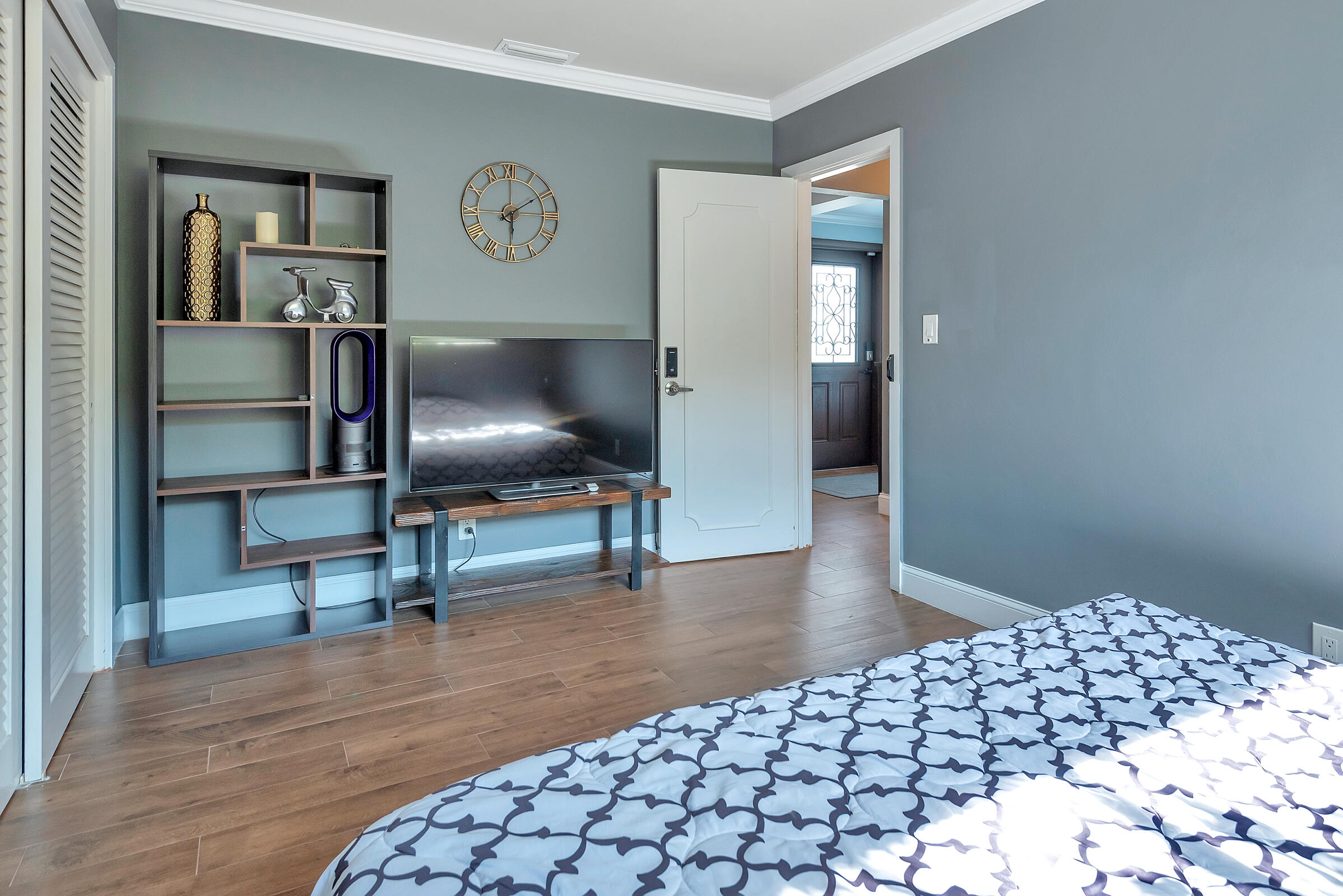 2116 NE 68th Fort Lauderdale, FL 33308