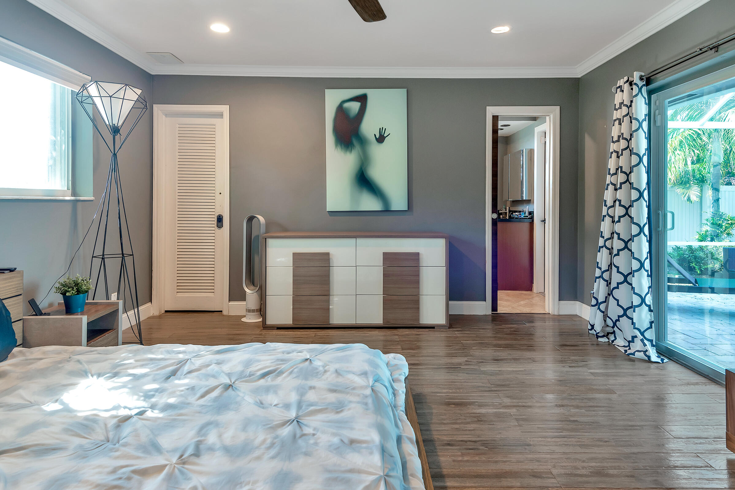 2116 NE 68th Fort Lauderdale, FL 33308