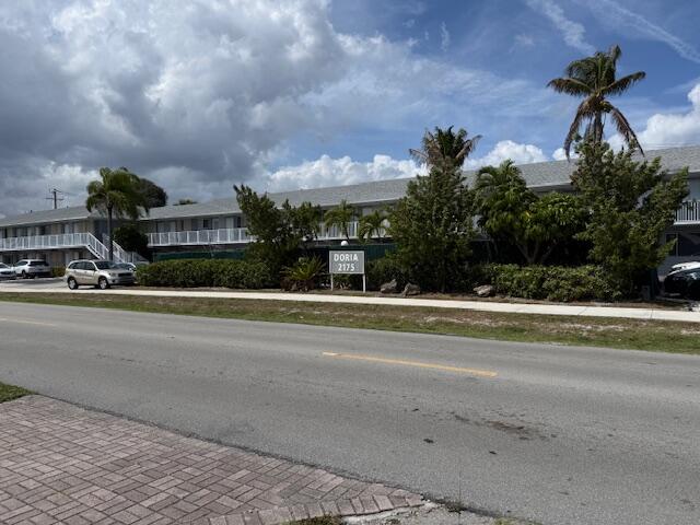 2175 NE 56th #203 Fort Lauderdale, FL 33308