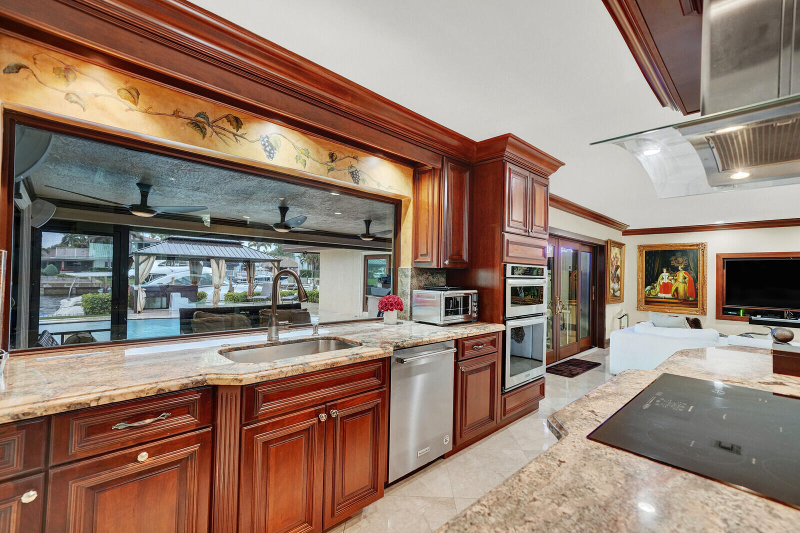 2810 NE 44th Lighthouse Point, FL 33064