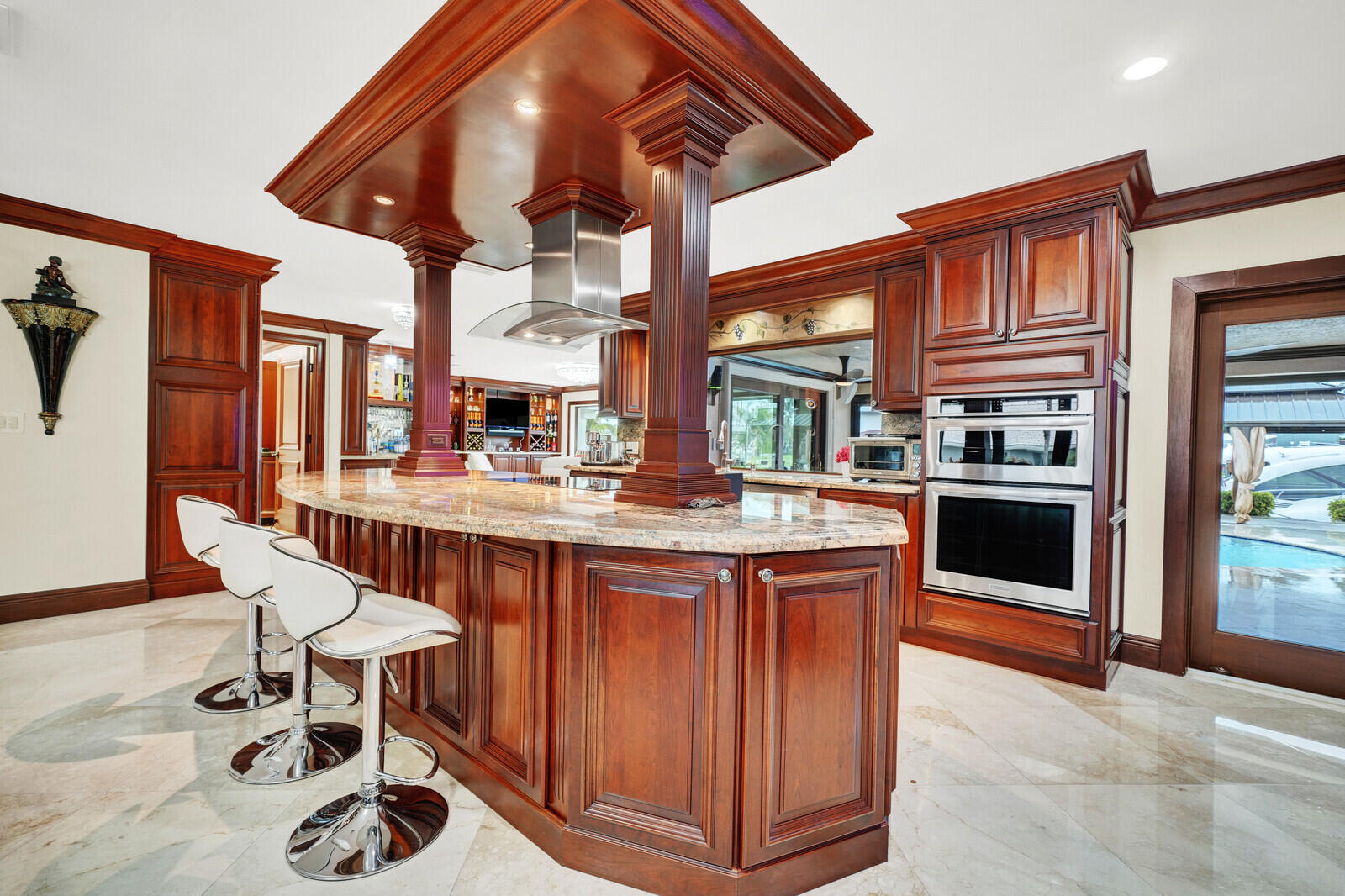 2810 NE 44th Lighthouse Point, FL 33064