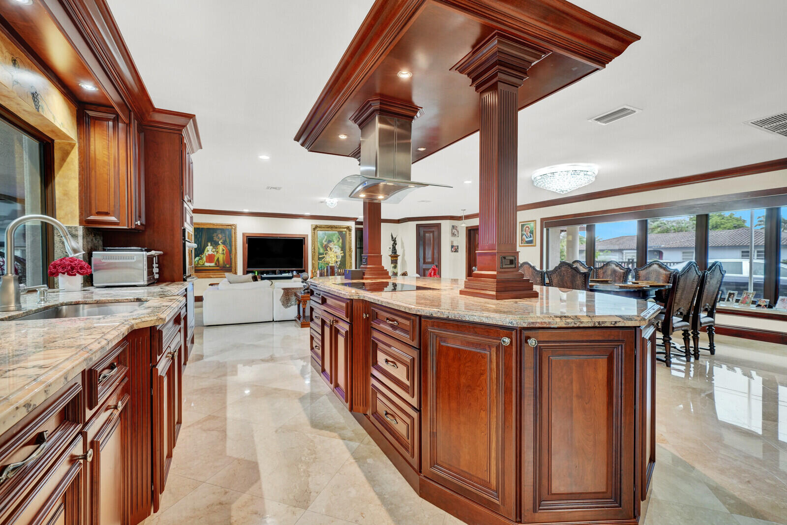 2810 NE 44th Lighthouse Point, FL 33064