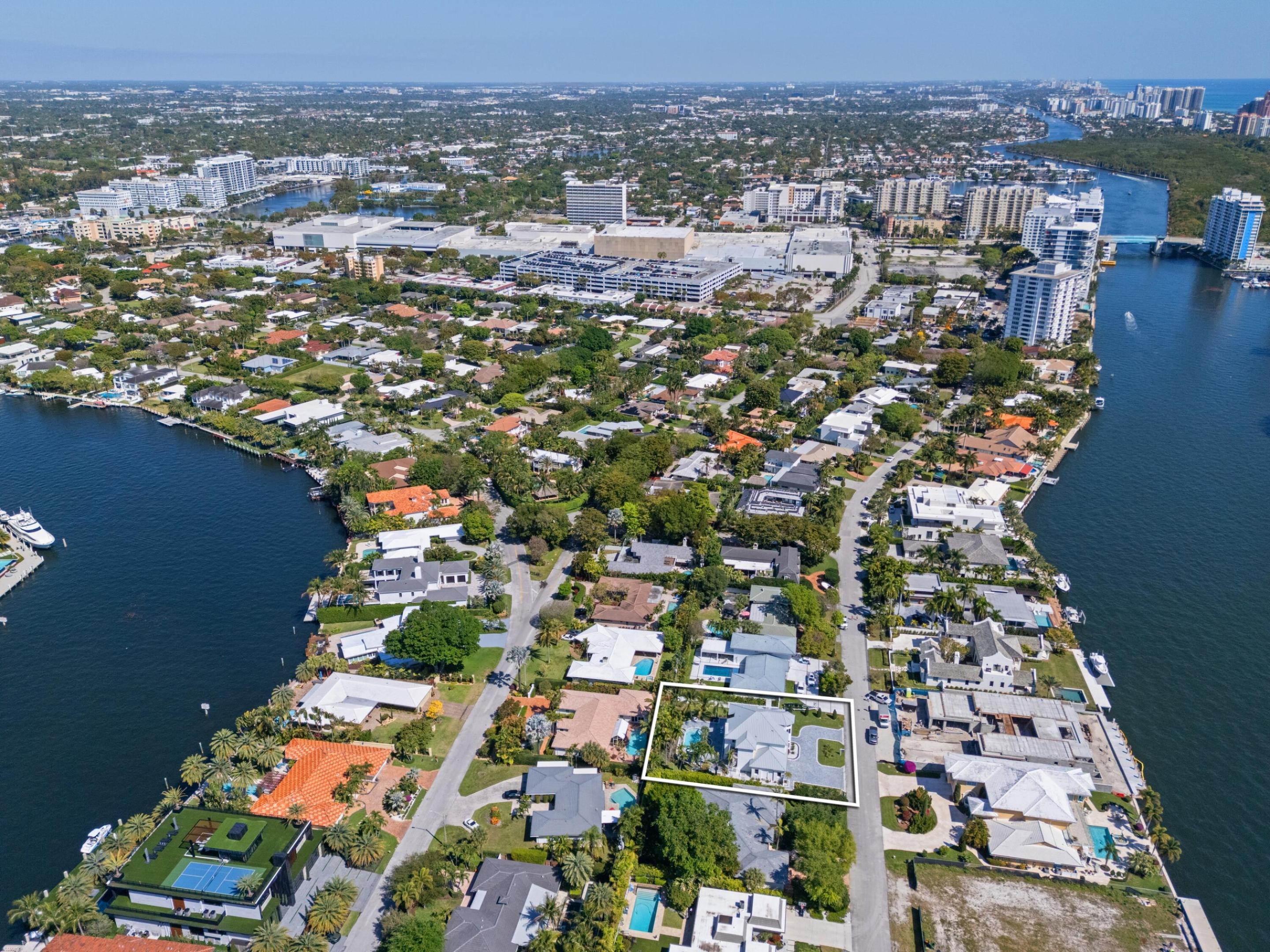 607 Intracoastal Fort Lauderdale, FL 33304
