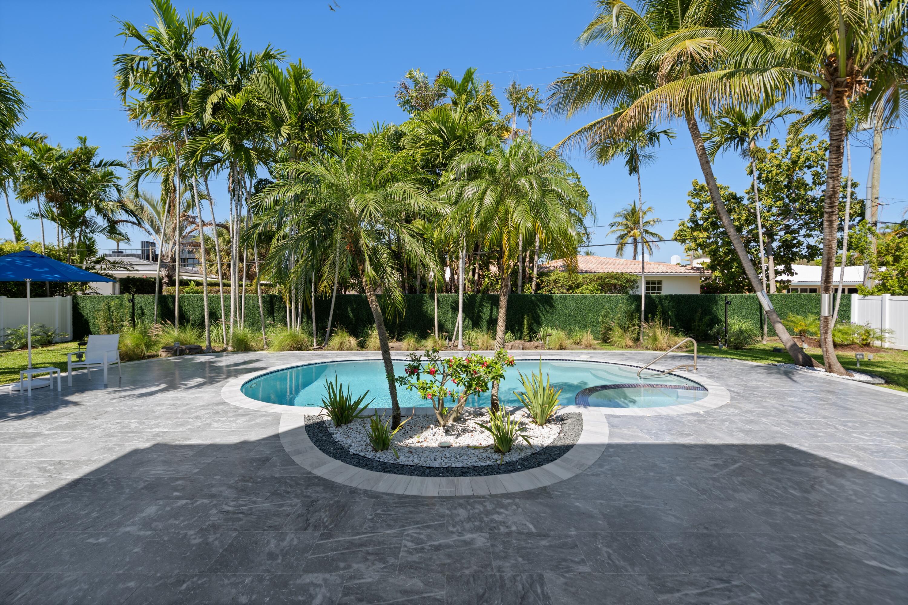 607 Intracoastal Fort Lauderdale, FL 33304