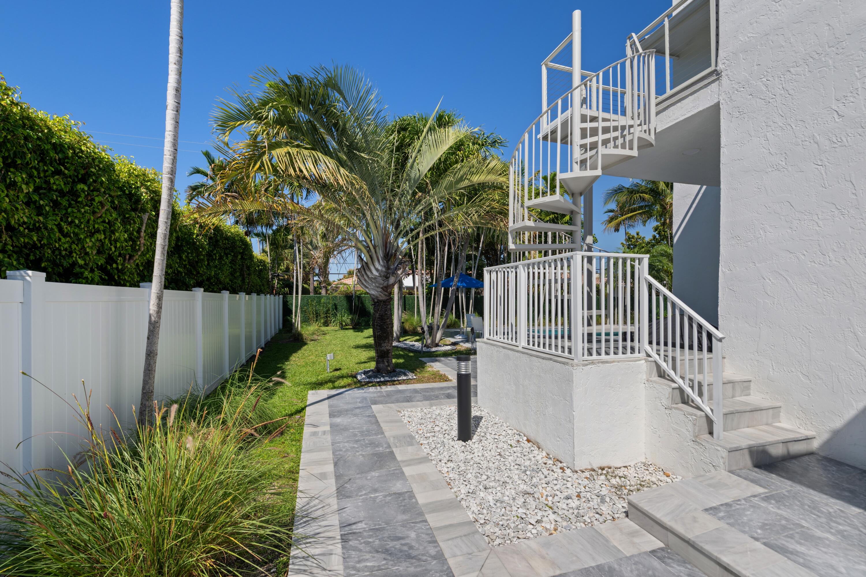 607 Intracoastal Fort Lauderdale, FL 33304